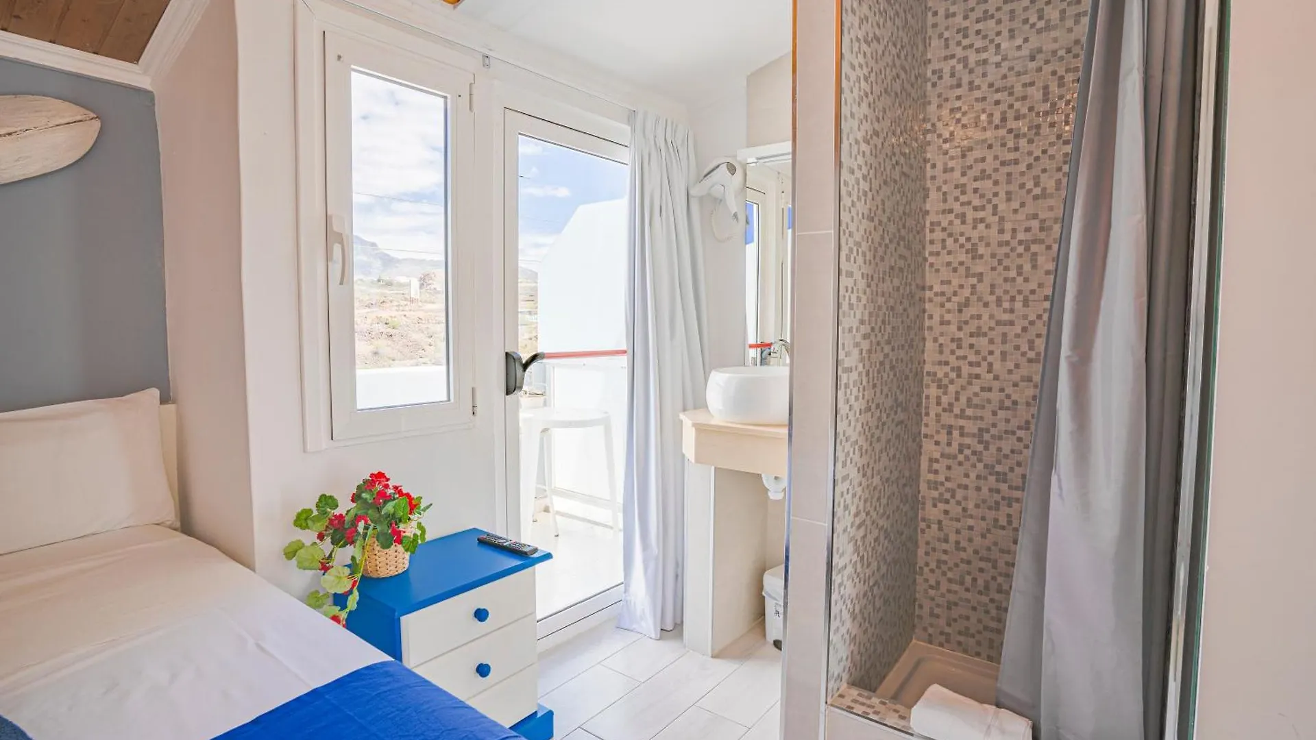 Guest house Hostel Neon Tenerife Guaza